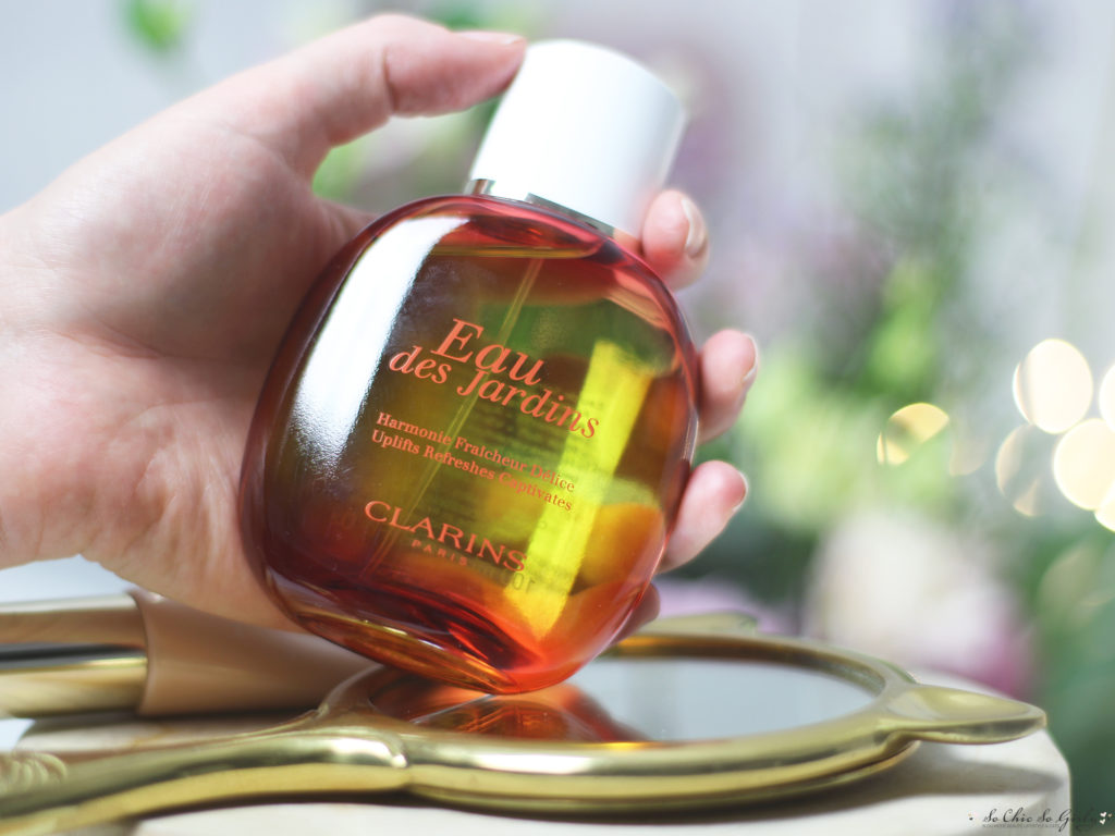 eau de soins "eau des jardins" de clarins